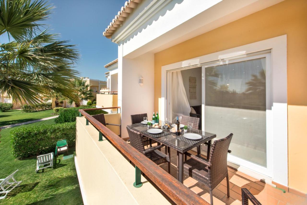 Luxurious First Floor Apartment Sleeps 4 Carvoeiro (Lagoa) Exterior photo